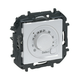 NiloéStep szobatermosztát alumínium süllyesztett 10-30°Cméréstartomány 8A/ 250V 230VAC LEGRAND