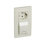 Niloé USB töltőaljzat A 2P+F 16A/230V dugaljjal 1 x 2400mA/ 5V bézs LEGRAND