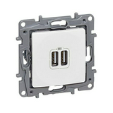 Niloé USB töltőaljzat A+A 2/ki 2400mA-max. 5V süllyesztett fehér LEGRAND