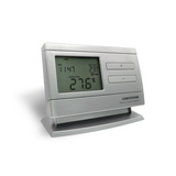 RF szobatermosztát programozható LCD (2xAA1,5V-elemes) vevő nélkül digitális 5-40°C QUANTRAX