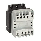 Vezérlőtranszformátor 1-fázisú 230V/prim 12V/szek 63VA IP2X 24V T63 230-400/12-24 LEGRAND